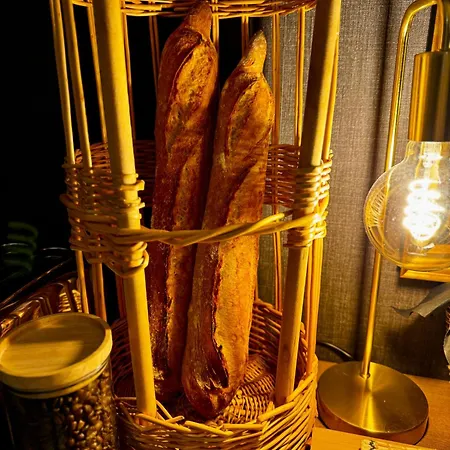 Les Vieilles Digues Bed and Breakfast