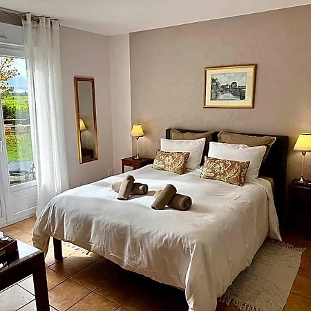 Bed & Breakfast Les Vieilles Digues 3*